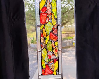 Adorno colgante de vidriera - Moderno, abstracto y contemporáneo - Brillantes gemas de vidrio fusionado hechas a mano y coloridas - Regalo