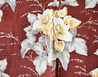 Vintage 40s Fabric // 1940s Floral Cotton Upholstery Fabric