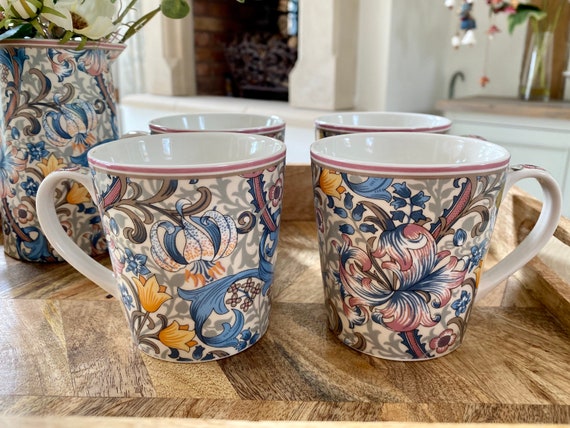 Mugs x 4 GOLDEN LILY Floral Pattern Fine China   GIFT BOXED UK BNIB Tea Coffee 