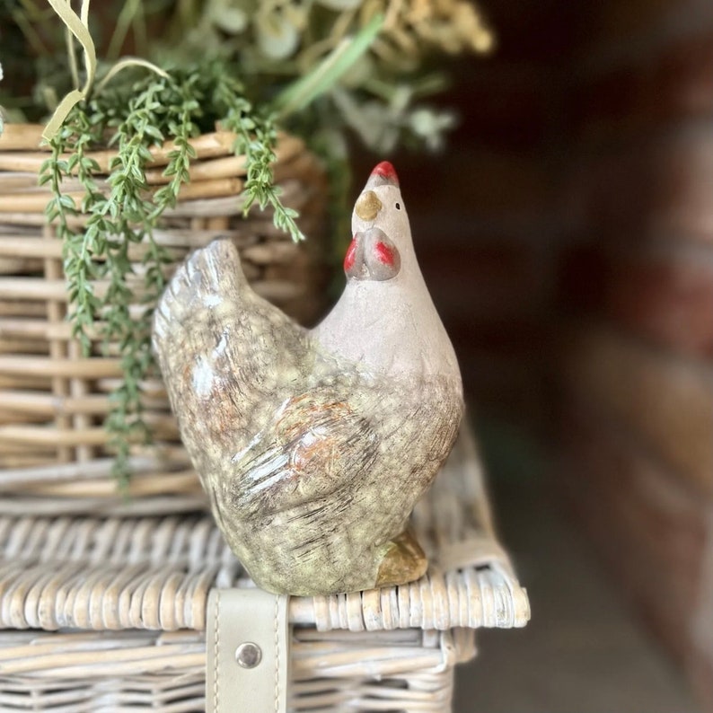 Set 2 Terracotta Chicken Ornaments Rustic Pottery Hen Figurines Home Garden image 3