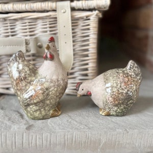 Set 2 Terracotta Chicken Ornaments Rustic Pottery Hen Figurines Home Garden image 7