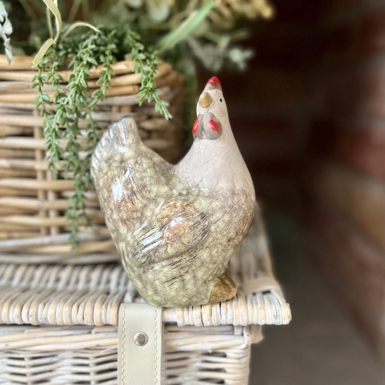 Set 2 Terracotta Chicken Ornaments Rustic Pottery Hen Figurines Home Garden image 4