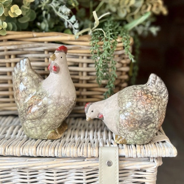 Set 2 Terracotta Chicken Ornaments Rustic Pottery Hen Figurines Home Garden