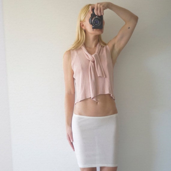 1960s Silk Knit Blush Pink Cropped Necktie Blouse - image 3