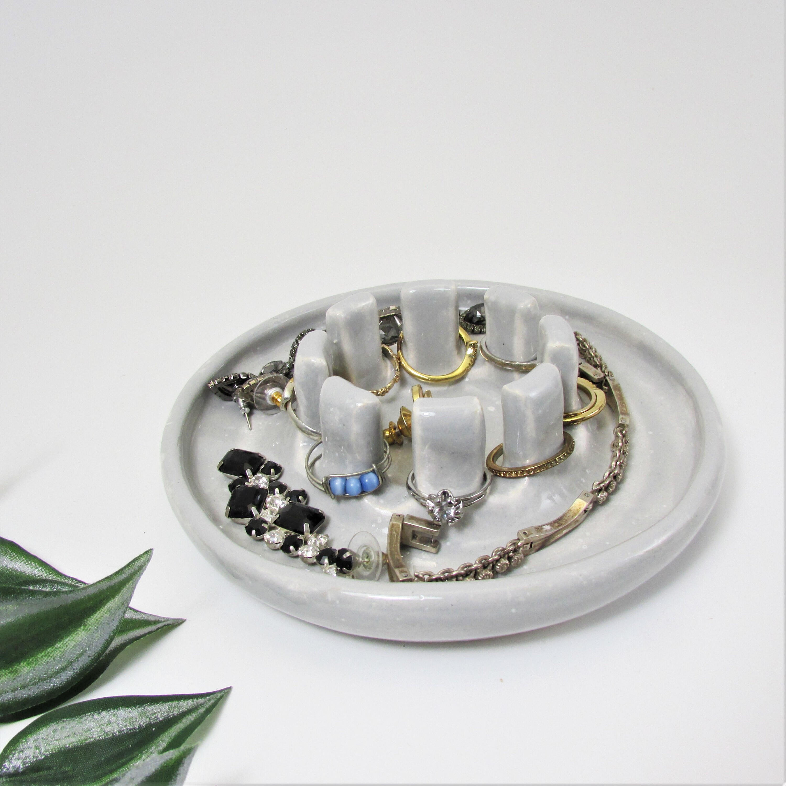 Handmade Pottery Ring holder. Ceramic Ring dish. Jewelry Ring Etsy