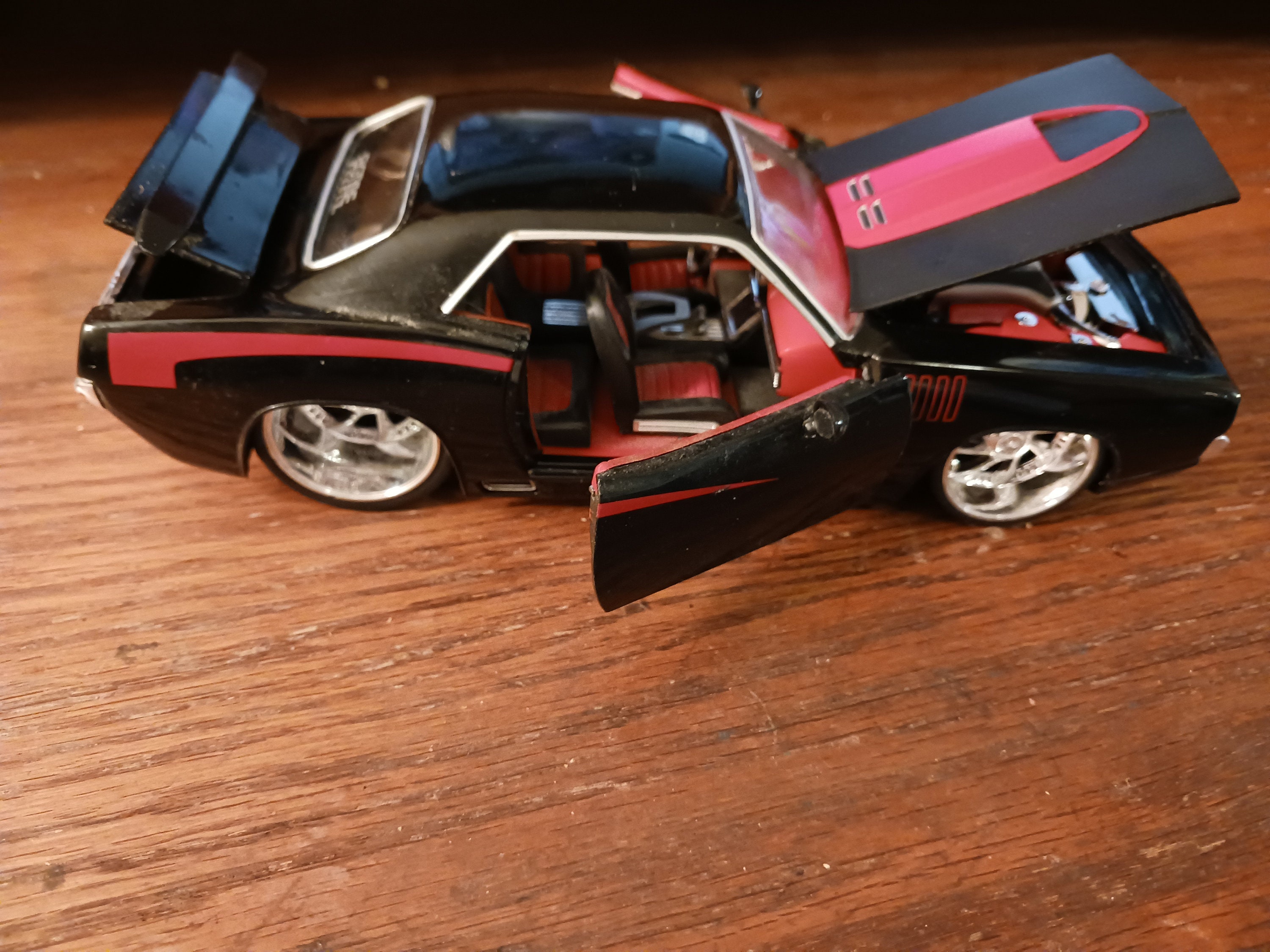 1970 PLYMOUTH CUDA 1／24 1970 Plymouth Cuda Limelight Diecast Model | New-Ray Toys