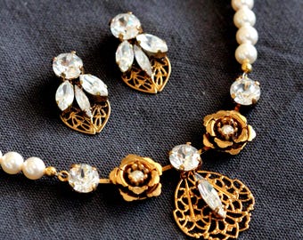 Gold Crystal Leaf Bridal Jewelry Set: Flower Leaf Pearl Necklace & Stud Earrings