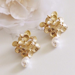 Gold Bridal Earrings, Vintage Style Romantic Wedding Earrings Pearl Earrings, Hydrangea Flower Statement Earrings Gold Wedding Jewelry E208