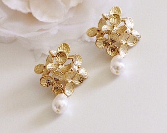 Gold Bridal Earrings, Vintage Style Romantic Wedding Earrings, Pearl Earrings, Hydrangea Flower Statement Earrings Gold Wedding Jewelry E208