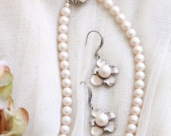 Elegant Pearl Bridal Jewelry Set Dainty Silver Floral Pearl Wedding Jewelry Set For Brides, Pearl Bridal Earrings and Necklace Set
