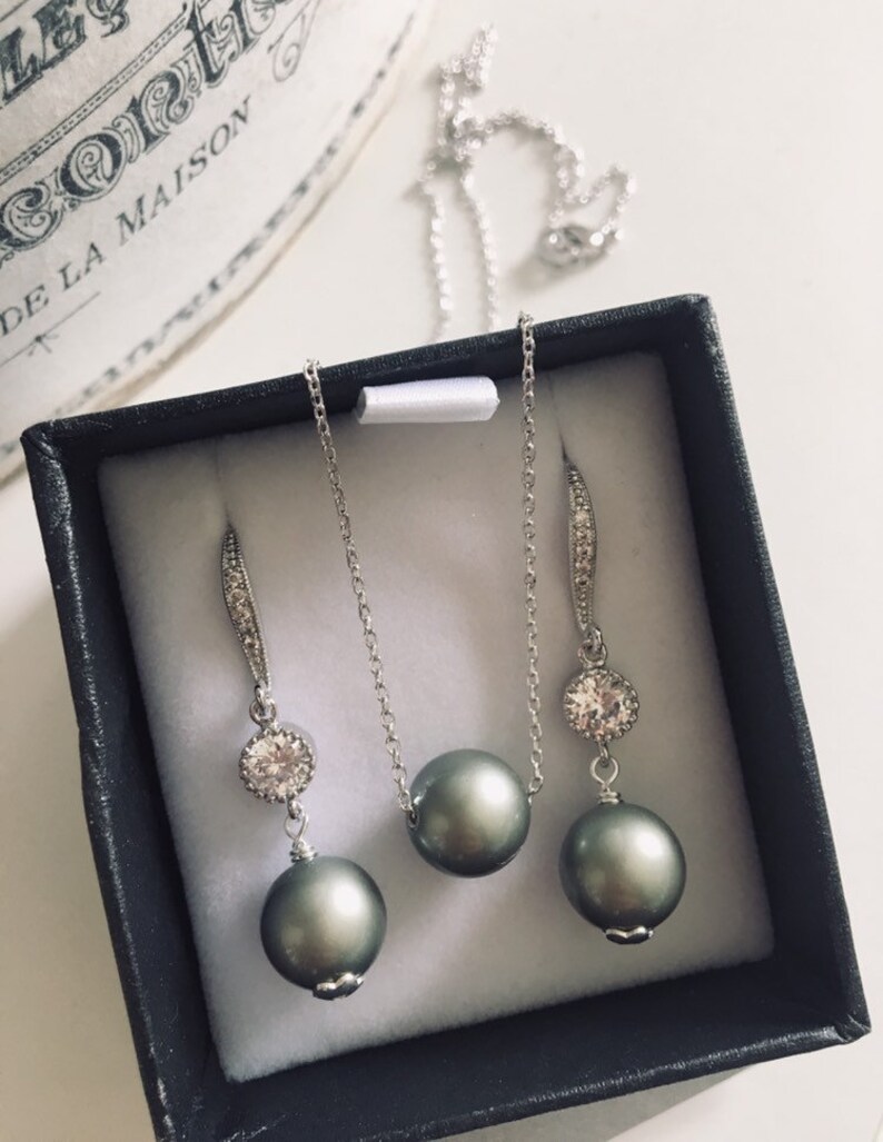 Sage Green Pearl Drop Earrings Sage Green Wedding Jewelry Etsy