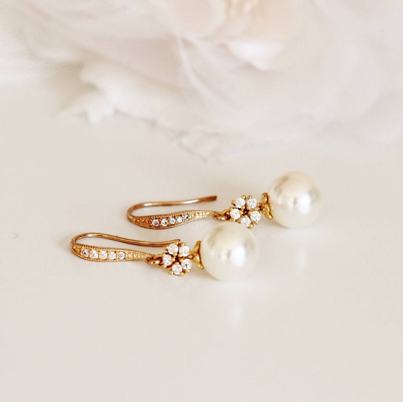bridal earrings, gold wedding earrings, drop pearl earrings, bridesmaid earrings, wedding jewelry by Dream Island Jewellery