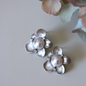 Bridal Stud Earrings, Gold or Silver Flower Earrings, Crystal Pearl Stud Earrings, Mothers Day Gift Bridesmaid Jewelry Wedding Gifts E140 image 7