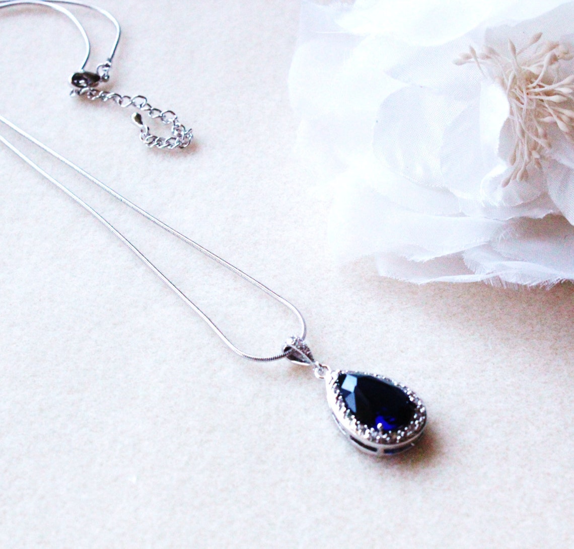 blue sapphire wedding necklace