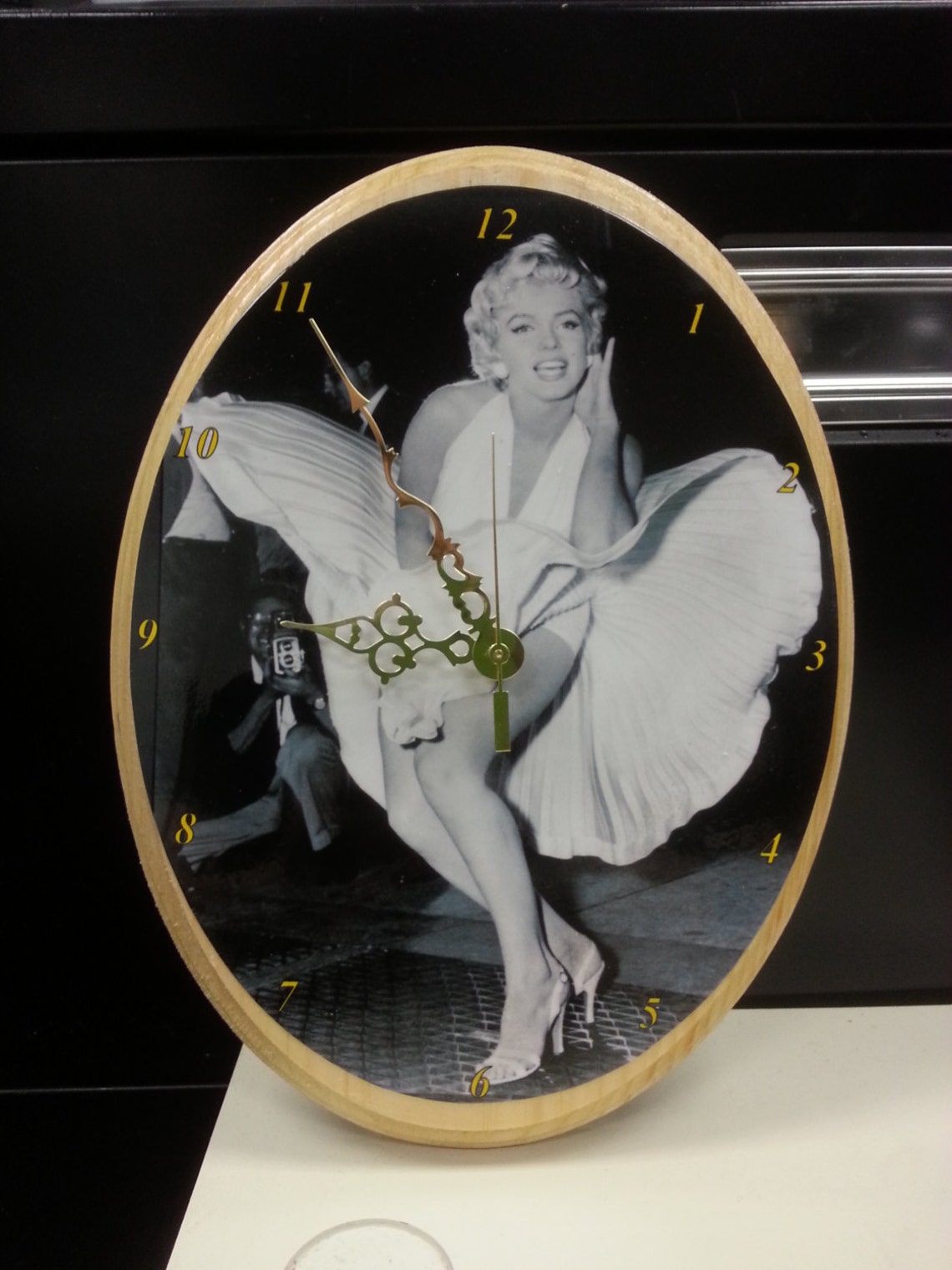 Clock Marilyn Monroe Wood 9