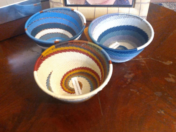 Corporate gift idea African Zulu woven telephone wire bowl – Medium South African zulu baskets hand made unique gifts -home deco multicolour