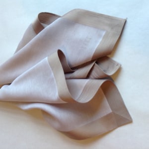 Large Handkerchief pocket square Daks