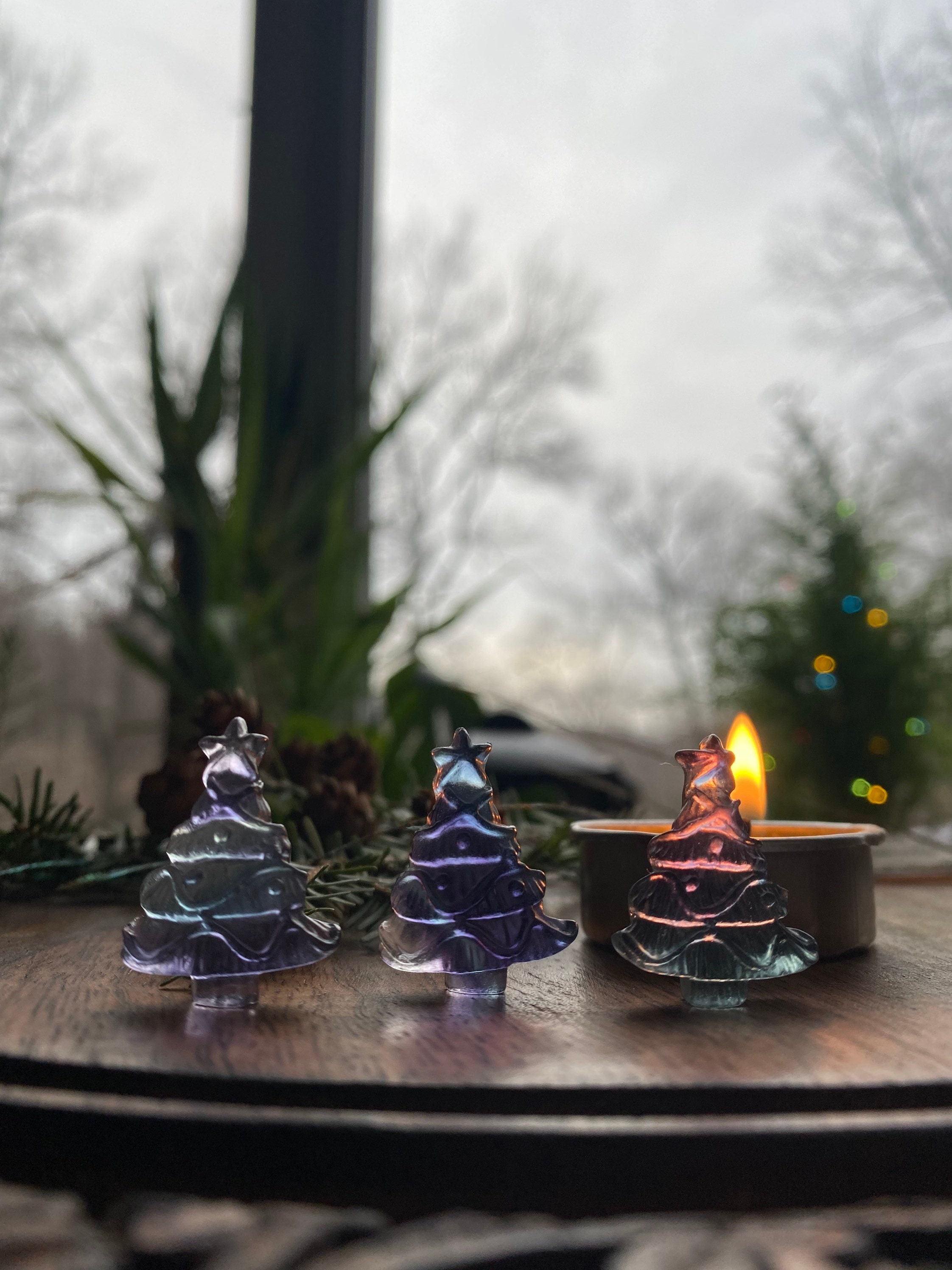 Petit arbre de Noël en fluorite arc-en-ciel Arbre de Noël miniature en  fluorite arc-en-ciel de 1 po Arbre de Noël en fluorite arc-en-ciel -   Canada