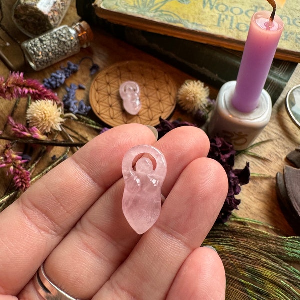 Crystal Goddess Miniature Totem » Tiny Goddess Crystal » Reiki Infused Divine Feminine Carving