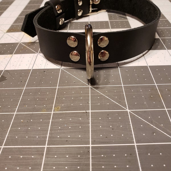 Custom simple slave collar
