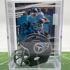 NIEUWE Tennessee Titans Derrick Henry Mini Helm Shadowbox w / kaart
