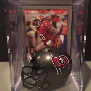 Tampa Bay Buccaneers NFL Helmet Shadowbox w / Warren Sapp card