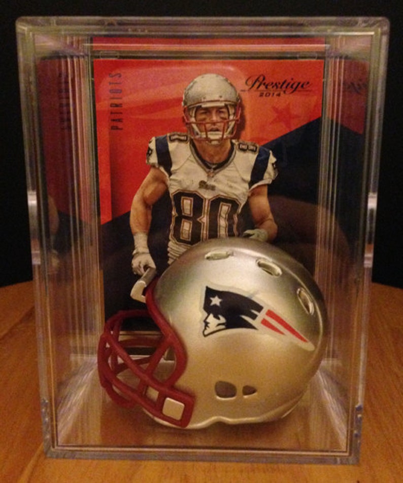 New England Patriots Danny Amendola #80 Mini Helmet Shadowbox w card