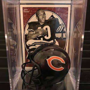Chicago Bears NFL Capacete Shadowbox com cartão Gale Sayers