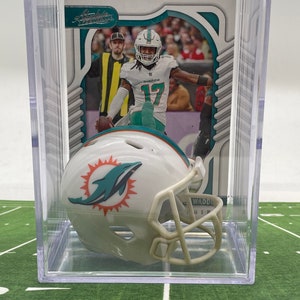 Miami Dolphins Jaylen Waddle Mini Casque Shadowbox avec carte