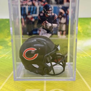 Chicago Bears Caleb Williams Mini Capacete Shadowbox com cartão