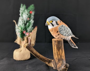 7" American Kestrel Falcon Wood Carving, Carved Sparrowhawk, Small Falcon, Wood Bird Carving, Lodge Decor Art Bird, Handcrafted Sculpture