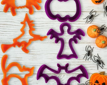 Halloween Cookie Cutters, Plastic Baking & Playdough Shapes, Set of 6.