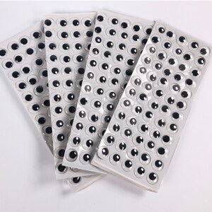 60 3D Googly Eyes 4 sheets Eye Stickers Craft Eyes Wiggly Self-Adhesive Wiggle Eyes