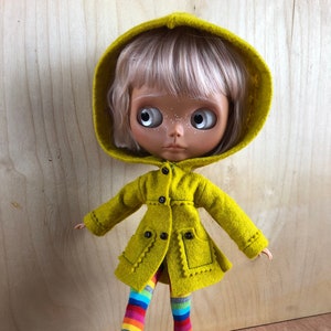 Yellow ocher merino felt dufflecoat for Blythe doll