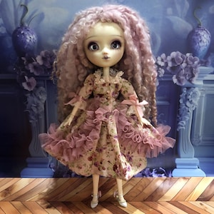 Old pink Marquise dress for Pullip or Blythe dolls