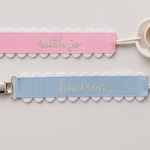 Personalized Pacifier Clip, Baby Shower Gift, Scalloped Paci Clip, New Baby Gift, Unique Baby Gift, Baby Girl, Embroidered Pacifier Clip,
