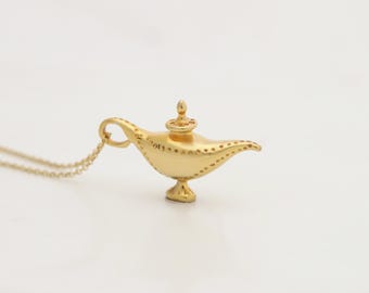 Halsband med guldfärgad andelampa, hänge i form av Aladdin-oljelampa, lager-på-lager-halsband, magiska lampsmycken, present till sagolikare, 3D-formad oljelampa
