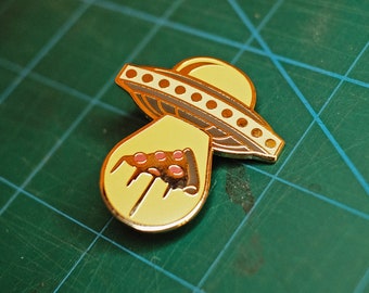 Pizza UFO enamel pin