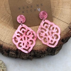 Pink statement earrings baroque pendant, large drop-shaped resin, lightweight plastic earrings, epoxy resin