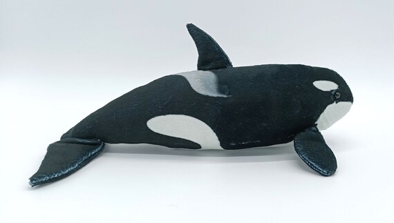 orca plushie