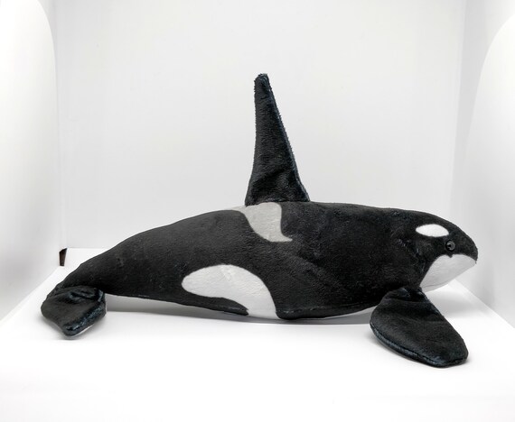 orca plushie