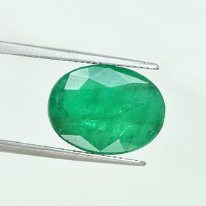 Top-Qualität, natürliche Smaragd Edelstein, echte natürliche oben grüne Smaragd Oval geschnitten Brasilien Edelstein 7,32 Cts. grüne Smaragd Stein Bild 1