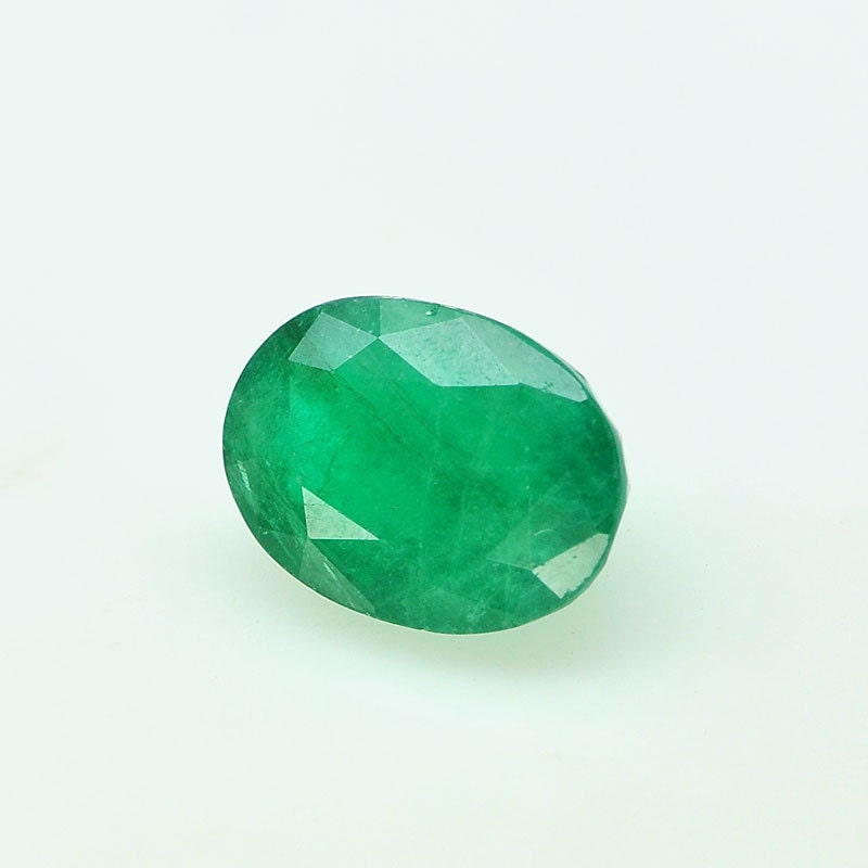 天然エメラルド　オーバルミクストカット　ブラジル産　寸法　：　4.3X3.2X1.8mm/0.20cts　５月の誕生石 最高品質パイライトインエメラルド(Pyrite in Emerald) マロンカット