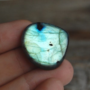 Labradorite Triangular Shape Cabochon 35\u00d720\u00d78 MM Size