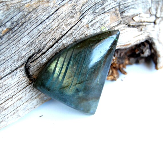 Labradorite Triangular Shape Cabochon 35\u00d720\u00d78 MM Size