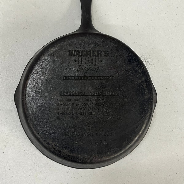 Wagner Original 1891 10 1/2” Cast Iron Skillet Frying Pan Griddle Made In USA