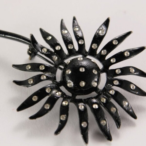 Black Flower Brooch Sunflower Japanned Metal Vintage Rhinestone Flower Brooch Vintage Unique Jewelry from 1950s 60s Paste White Crystals