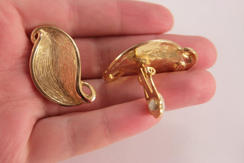 Autumn Leaves Earrings14 KT Gold Plate Leaf Earrings New Old Stock New Vintage Jewelry