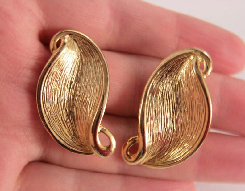 Autumn Leaves Earrings14 KT Gold Plate Leaf Earrings New Old Stock New Vintage Jewelry
