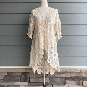 Plus size ivory crochet duster, kimono, coverup, Stevie Nicks style, vintage coverup, resort wear, one size, lingerie